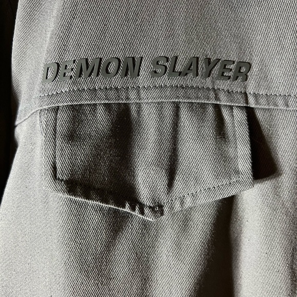 Primitive x Demon Slayer Tanjiro Lightweight Shirt Jacket - Picture 8 of 12